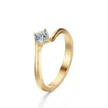 Pierścionek zaręczynowy złoty z diamentem